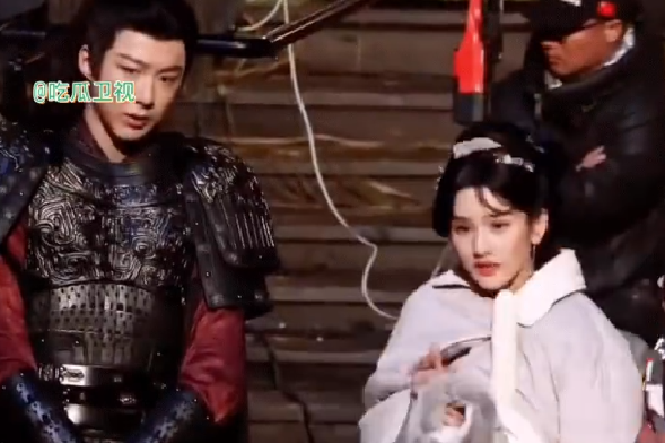 图书管理员雪叶16的引领下踏上奇妙的阅读之旅发现未(图2)